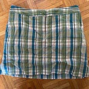 IZOD Preppy Plaid Green and Blue Skort Women’s Size 8